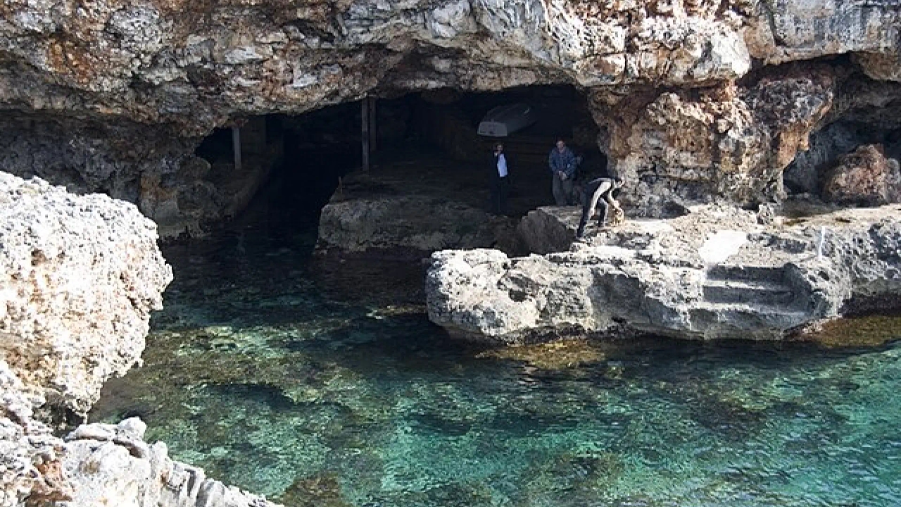 The curious turquoise cave in Menorca that was a refuge for pirates and smugglers