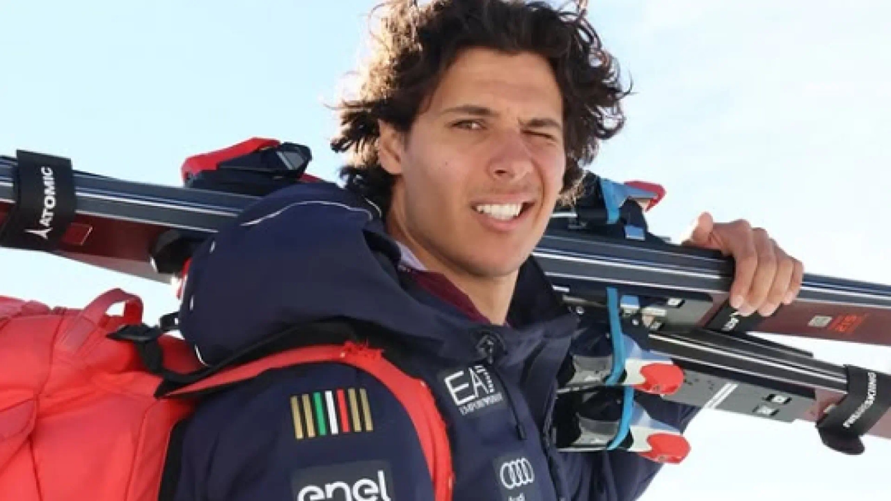 O esquiador Matteo Franzoso morre aos 25 anos após bater em uma cerca durante um treinamento.