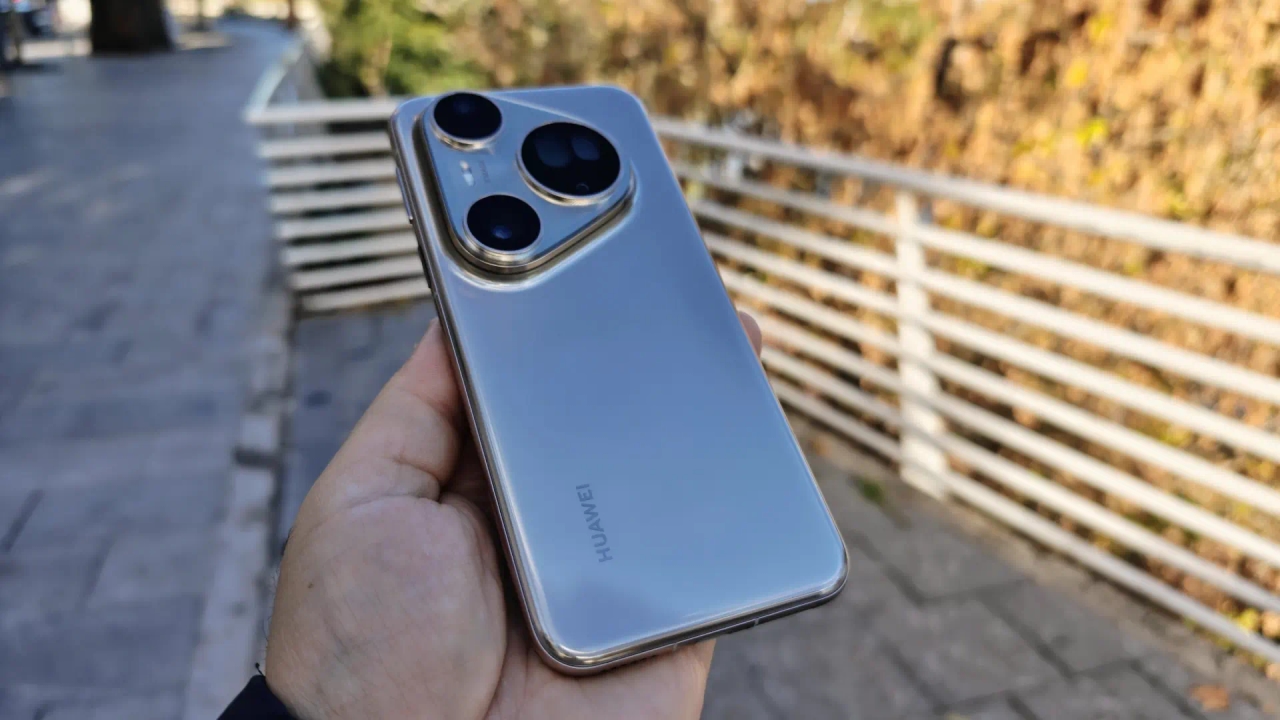 Die fotografischen Fähigkeiten dieses Telefons erinnern uns daran, dass HUAWEI zwar nicht mehr ganz oben auf dem Treppchen steht, aber nie wirklich verschwunden ist.