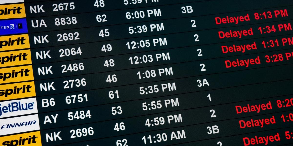 Le chaos à l'aéroport international de Newark Liberty frustre les compagnies aériennes et inquiète les voyageurs