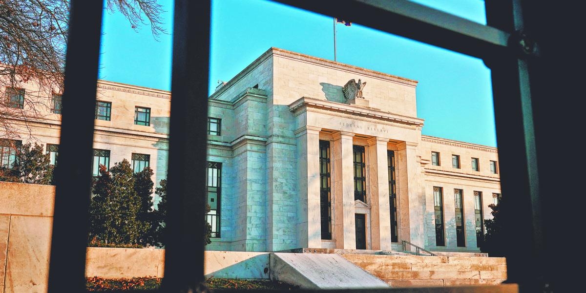 Ci sono rischi di inflazione, disoccupazione e stabilità: Fed