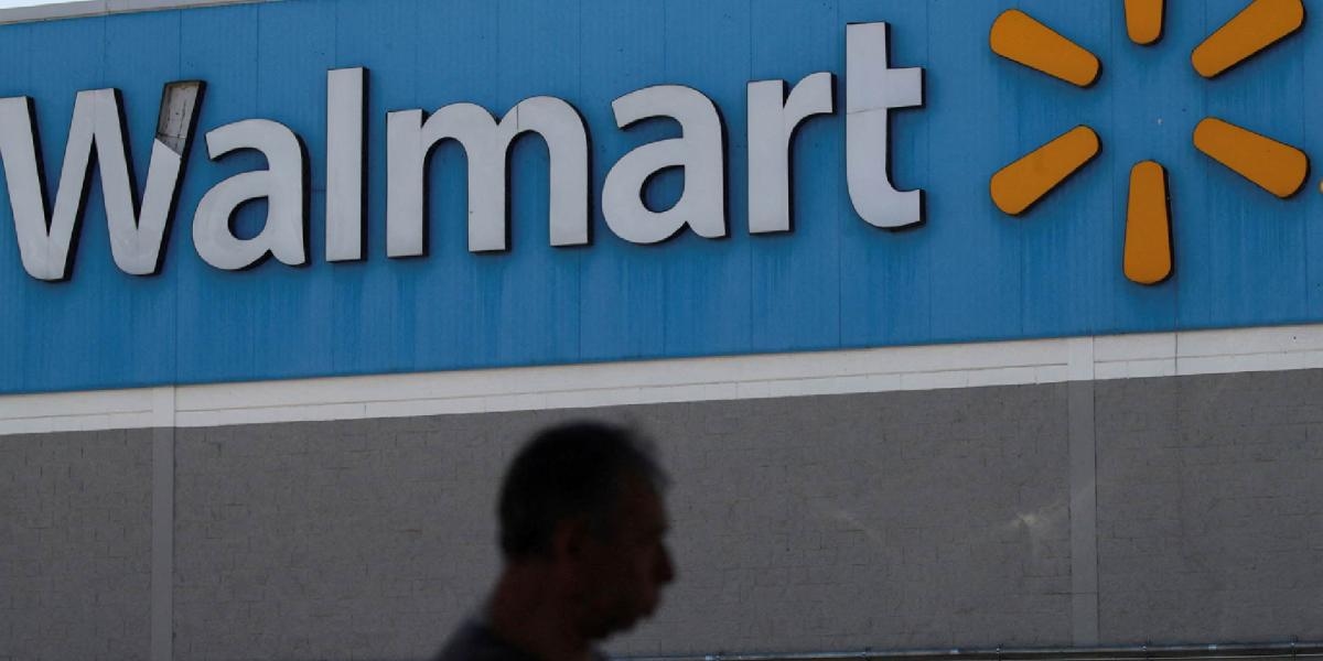 Michigan'daki bir Walmart mağazasının dışında 11 kişinin bıçaklandığı bildirildi.