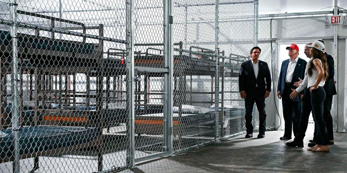 81 compatriots are detained in Florida.