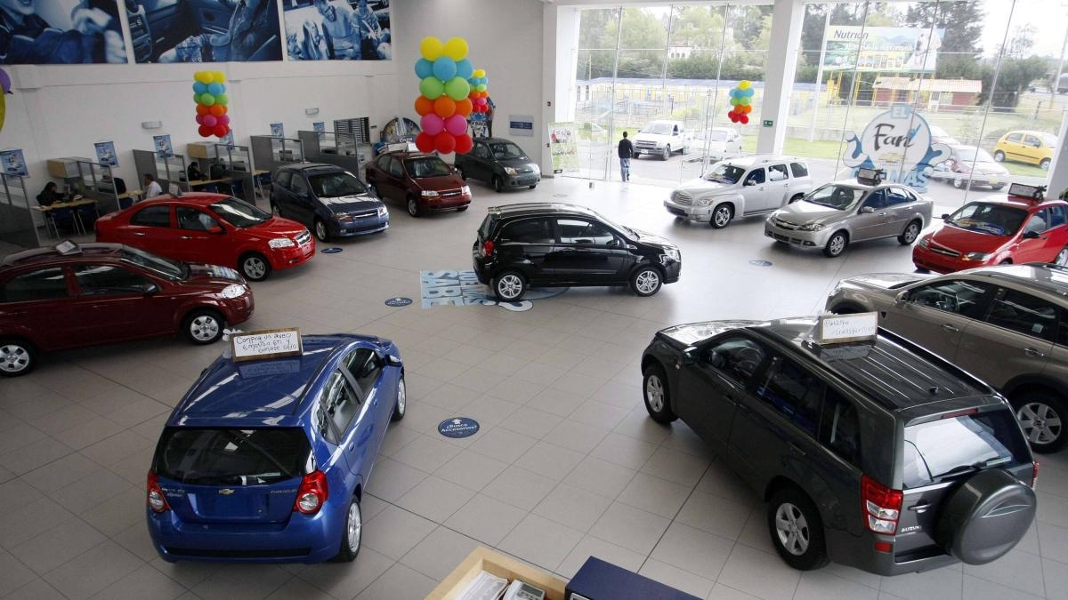 2025 yılında yeni otomobil satışlarında en iyi ay temmuz ayı oldu; otomotiv sektörü 23 bin 872 adet satış kaydetti.