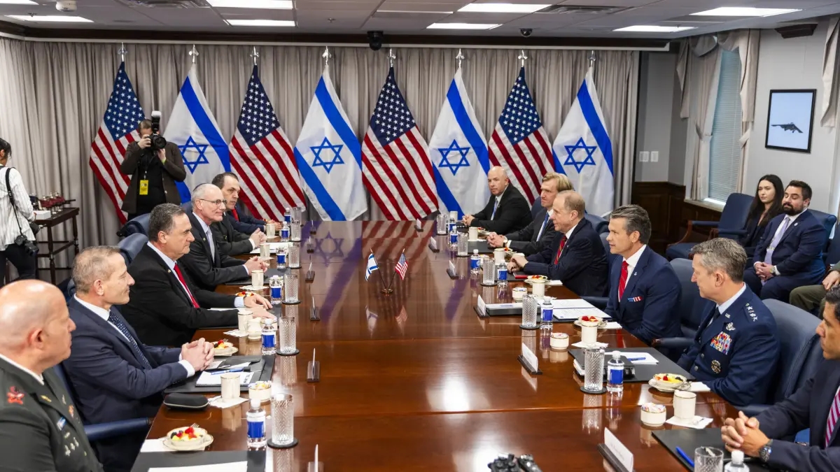 Os Estados Unidos e Israel enfatizam o sucesso de seus ataques ao Irã, apesar das dúvidas sobre o bombardeio de usinas nucleares.