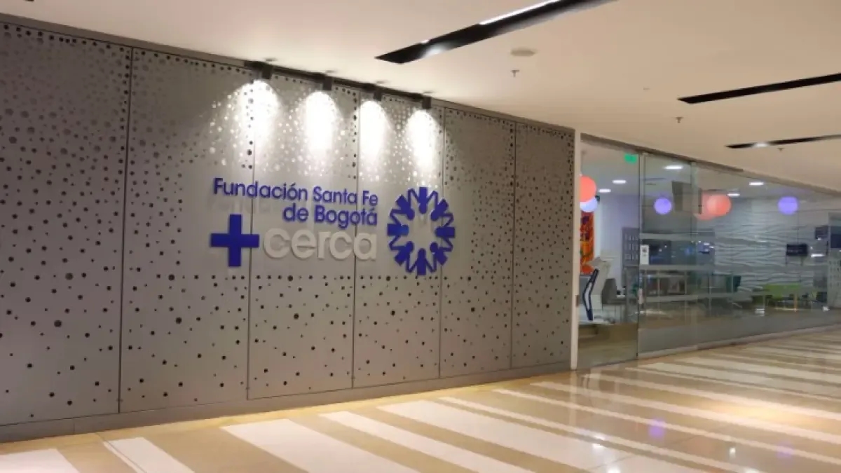 De stichting Santa Fe de Bogotá stopt met het verlenen van diensten aan docenten vanwege de beëindiging van het contract met Fiduprevisora.