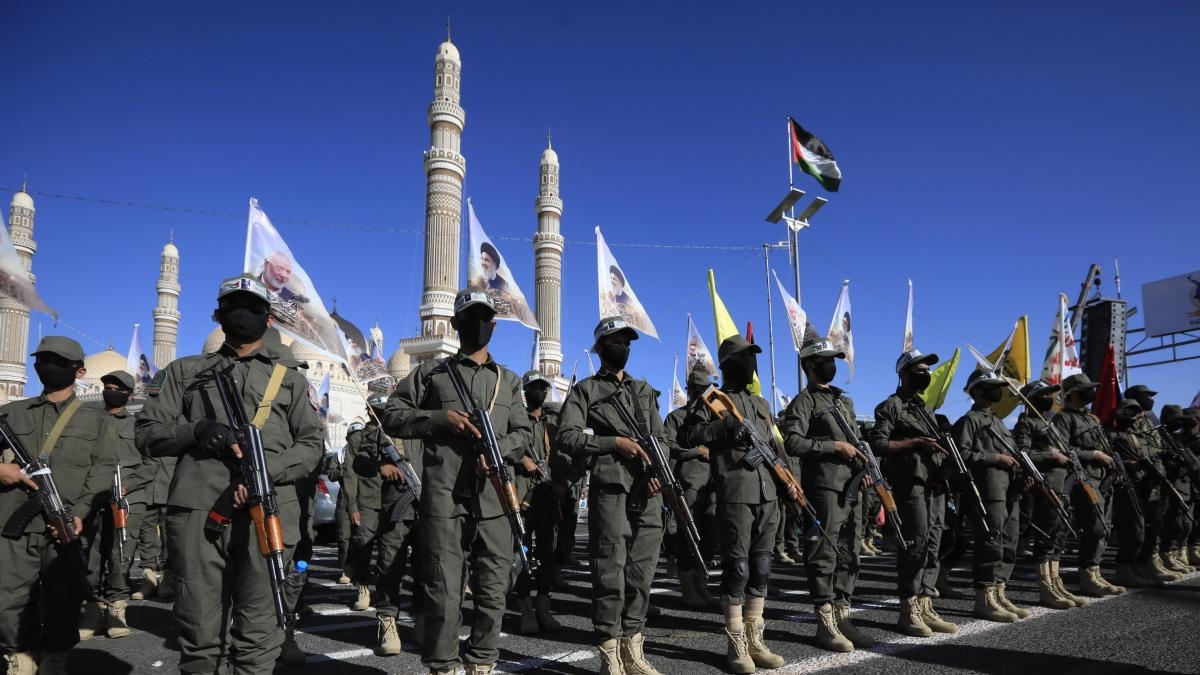 A drone launched by Yemeni rebels crashes at an Israeli airport, injuring one person.