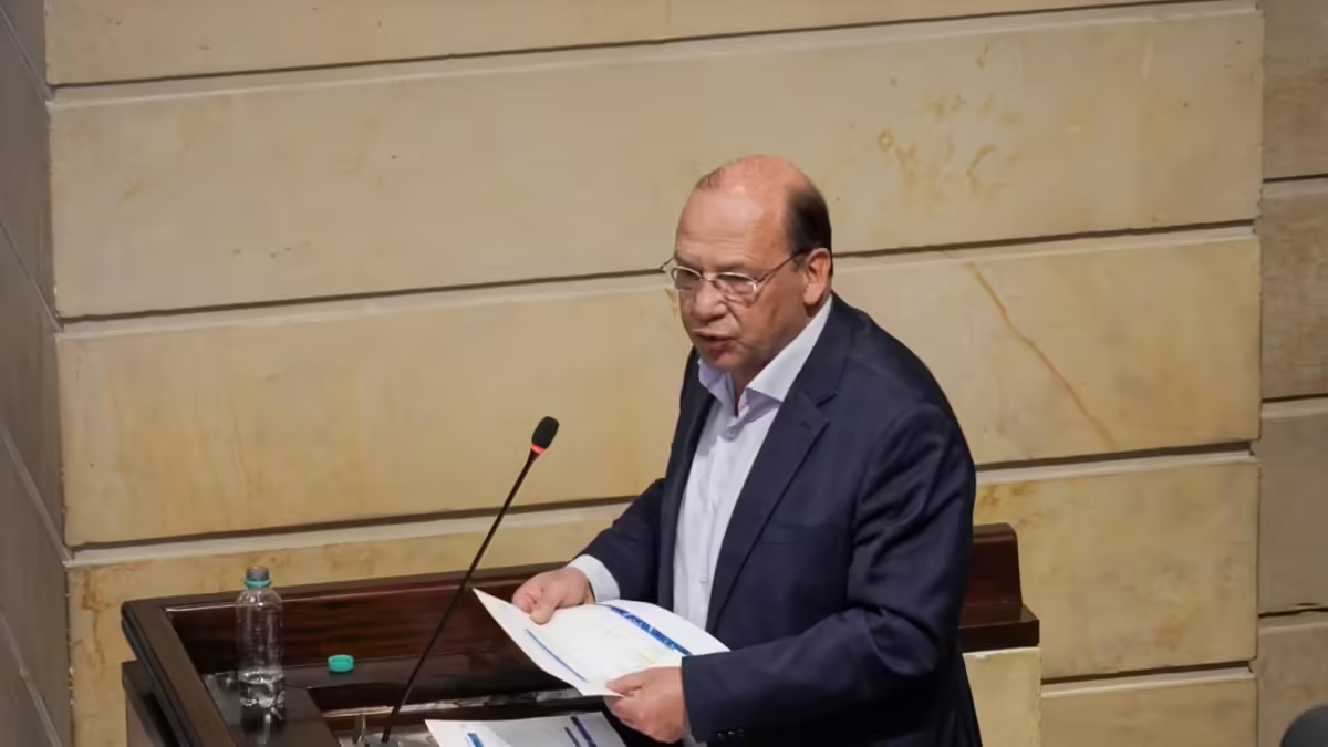 The government agreed to lower the tax rate to 16 billion and reduce the budget, but there is no environment for the approval of both projects.