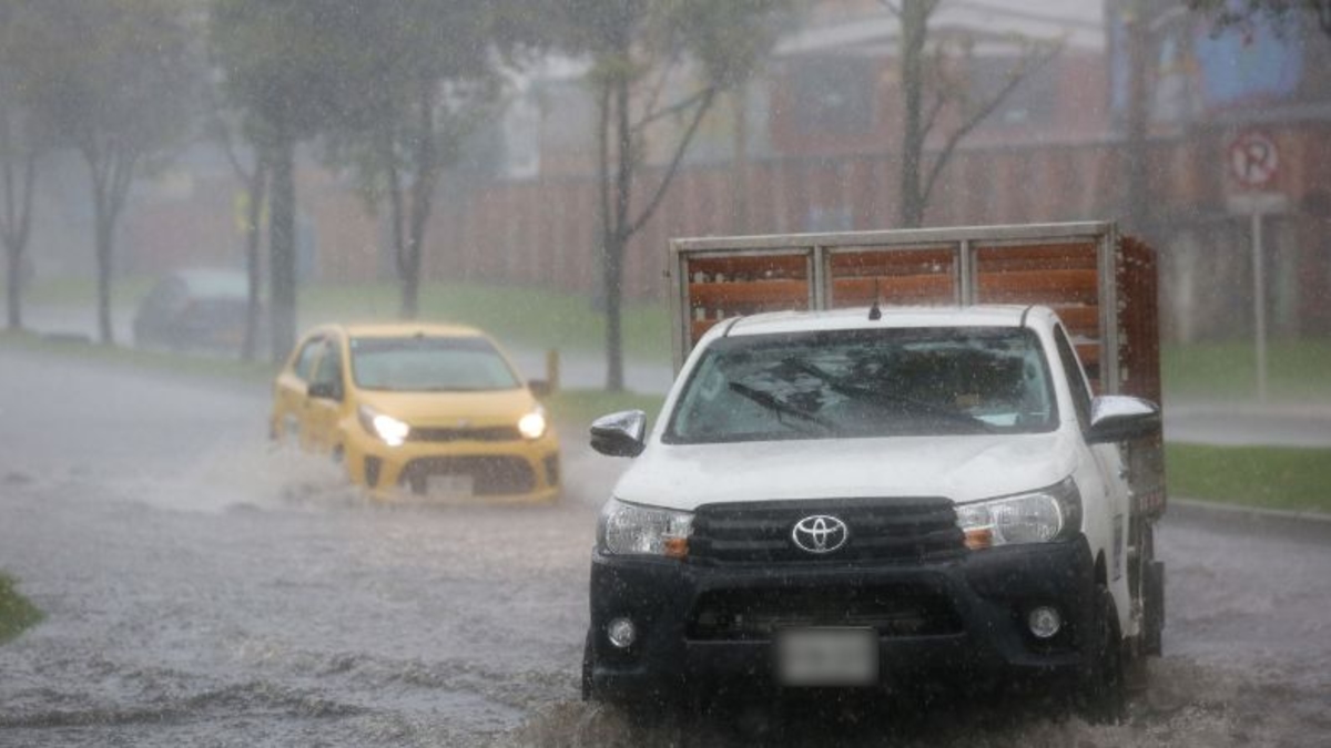 Ideam, ülkenin çeşitli bölgelerinde hafta sonu yağışların artacağı ve heyelan riski olacağı konusunda uyarıyor: Tahminler şöyle: