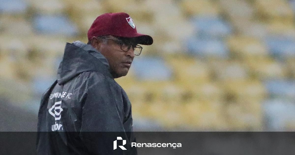 São Paulo demite treinador após eliminação da Taça do Brasil