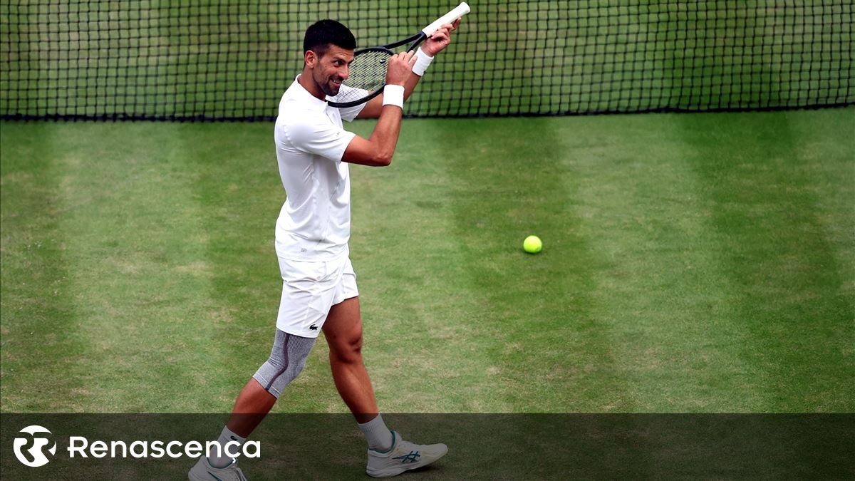 Djokovic avanza alle semifinali di Wimbledon e prepara lo scontro con Sinner