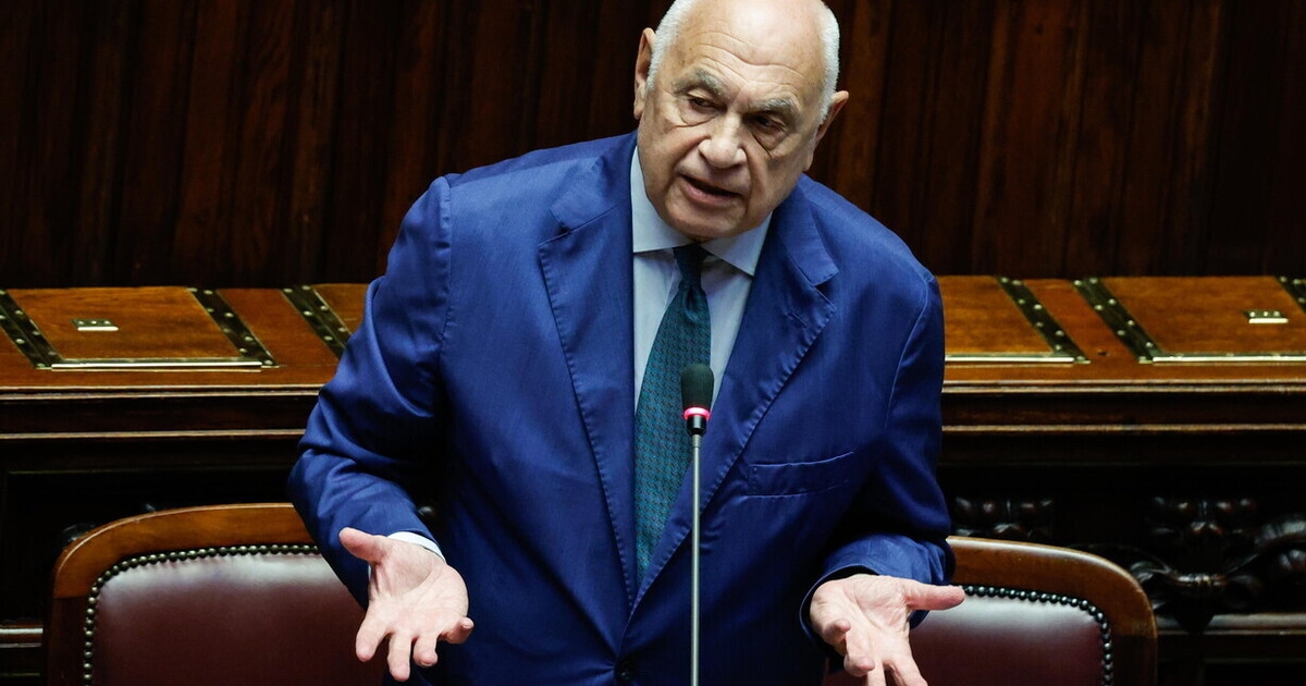 La surprise (étrange) de Nordio face aux critiques du résumé de la Cour suprême : « Un outrage au Parlement »