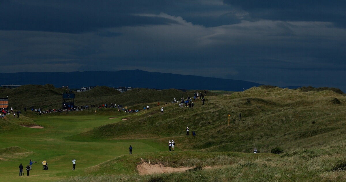 Het Open Kampioenschap in Noord-Ierland, de grote uitdaging tussen de duinen, de wind en de zee voor de Claret Jug