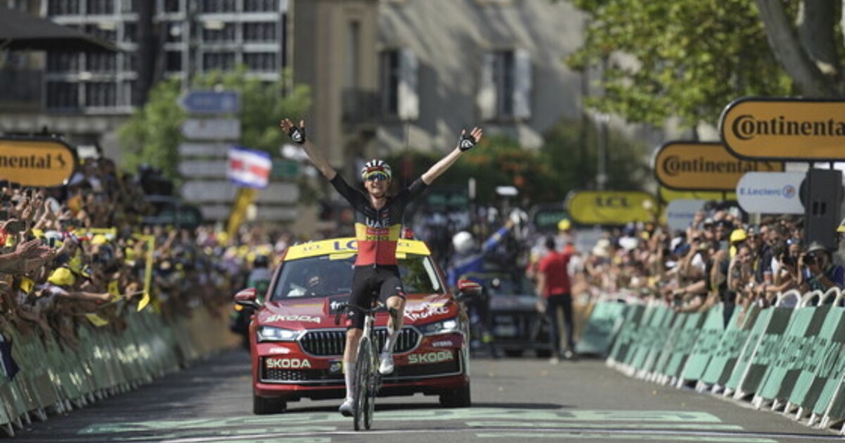 Tim Wellens remporte l'étape carnavalesque du Tour de France à Carcassonne