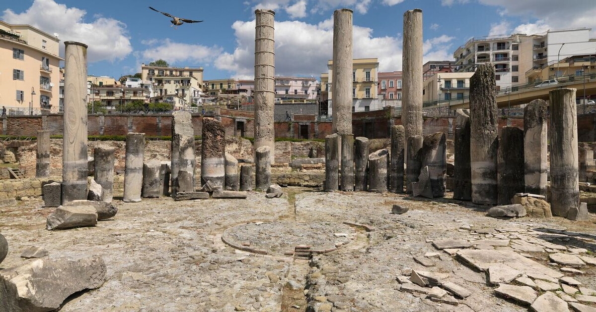 Arte em Pozzuoli. Um teste de excelência futura.
