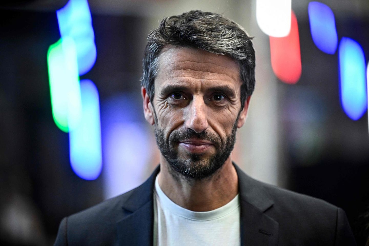 Tony Estanguet, Paris Olimpiyatları'ndan bir yıl sonra spor bütçesinde önerilen kesintiyi "biraz anlaşılmaz" olarak değerlendiriyor.