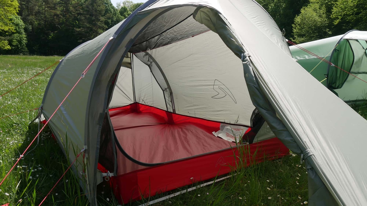 Тест: Robens Sprinter 2: легкий туннель для летних туров — уже в продаже!