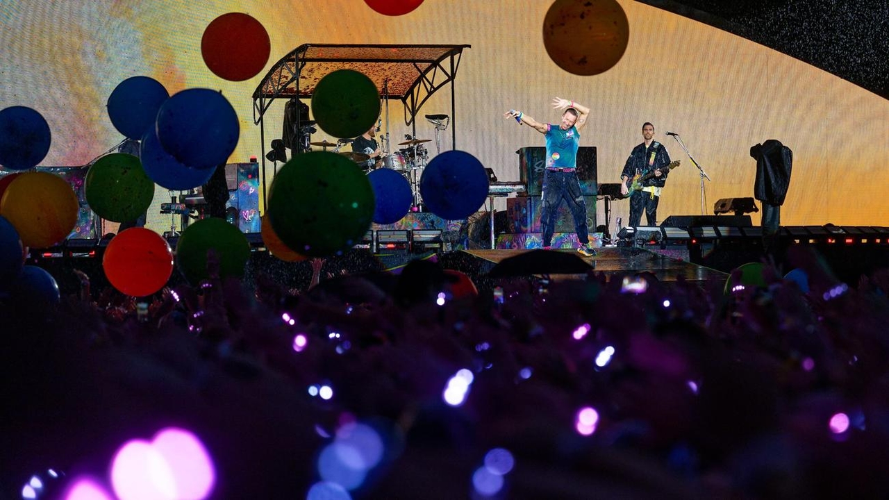 Show do Coldplay: CEO de tecnologia renuncia após vídeo da Kisscam com funcionário