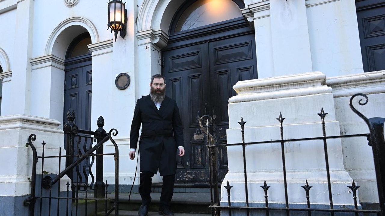 Antisemitisme: Verdachte gearresteerd na brandstichting in synagoge in Melbourne