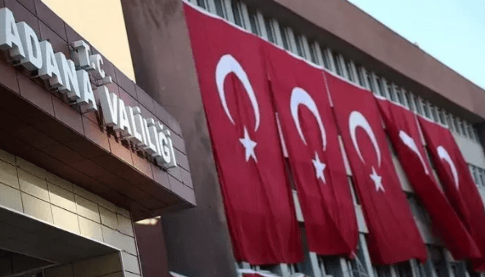 Deux nouvelles municipalités du CHP se préparent aux élections ! Les maires de Seyhan et Ceyhan ont été arrêtés.