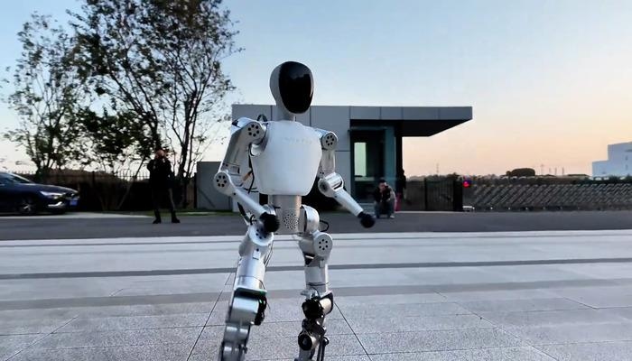 It will be sold for the price of a phone! Here is the 'world's cheapest robot'