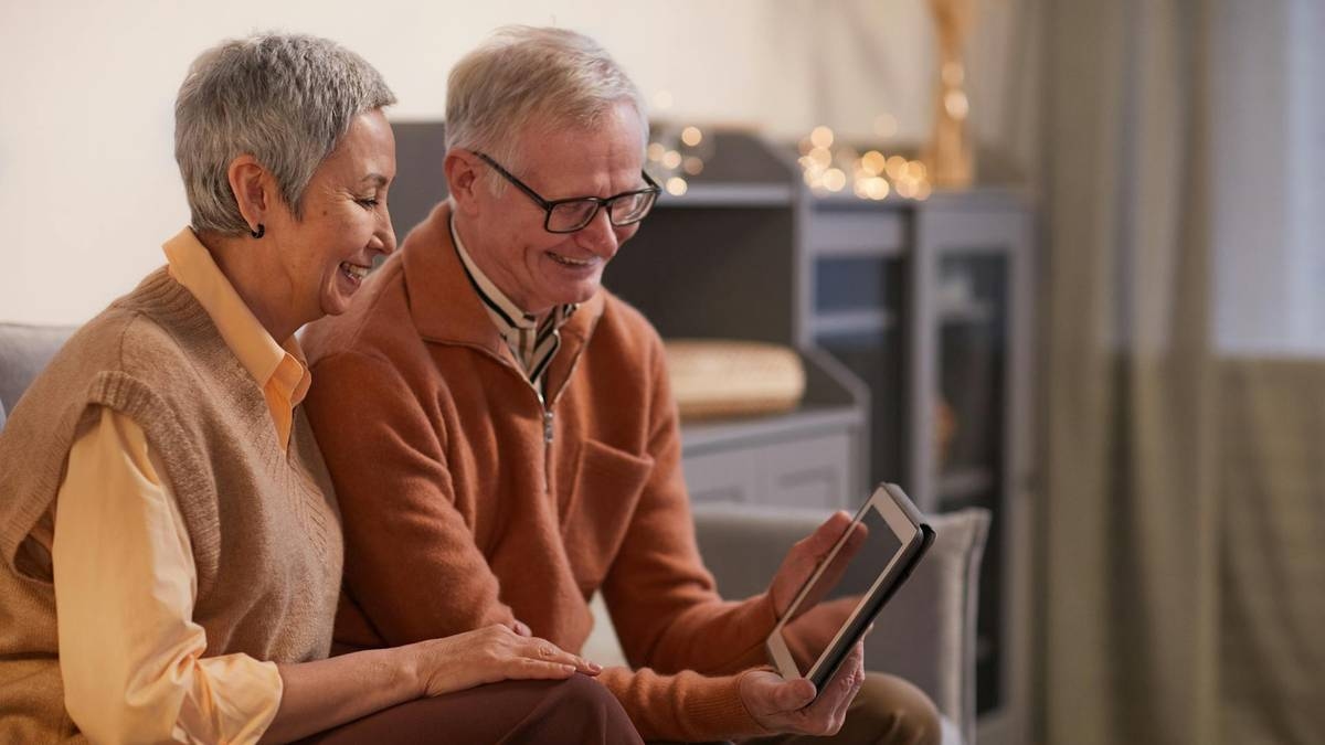 Good news for seniors. More and more benefits and benefits for those over 65.