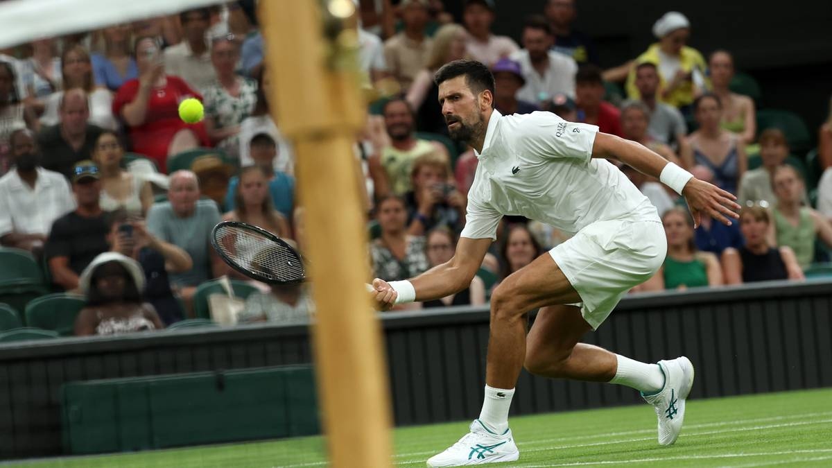 Novak Djokovic avanza a la segunda ronda de Wimbledon