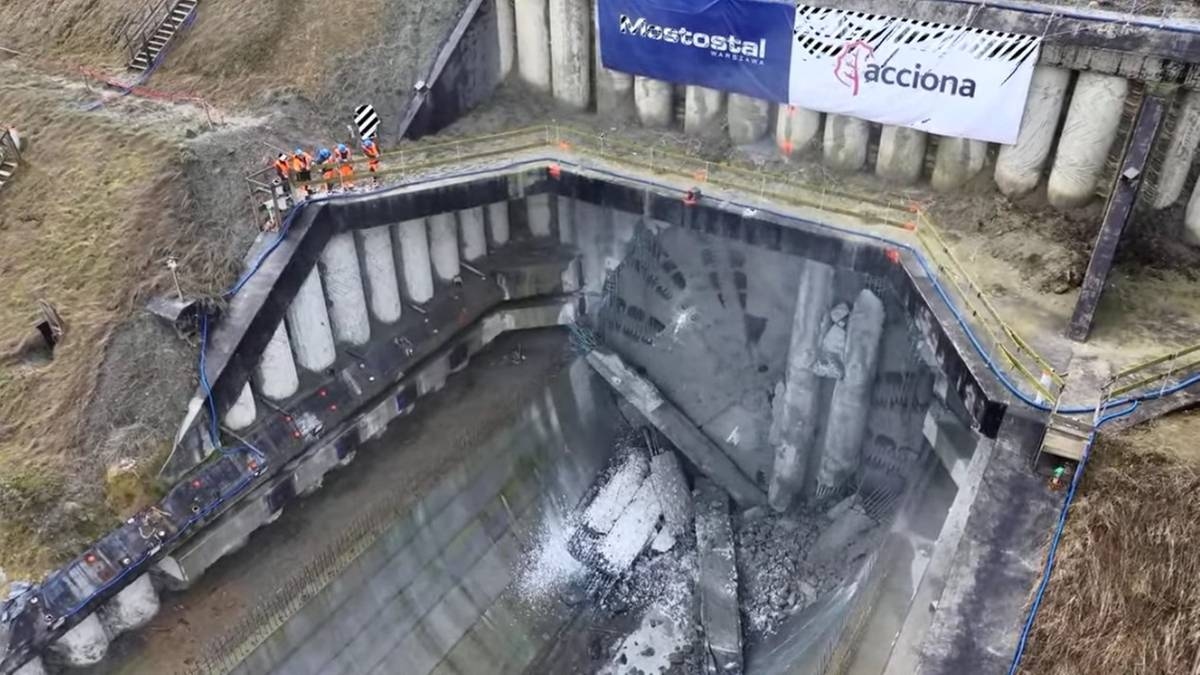 Kierowcy czekali na ten moment. Potężna maszyna "Karpatka" dokonała dzieła