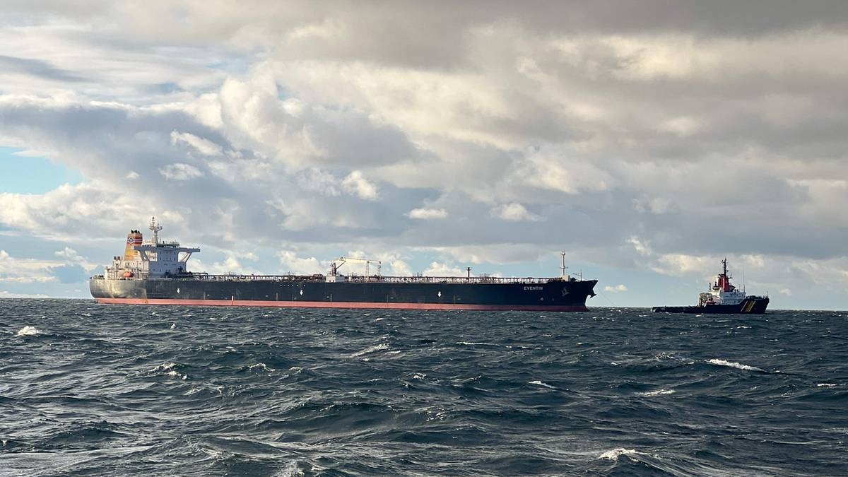 Así es como Rusia e Irán eluden las sanciones. Los petroleros navegan bajo bandera falsa.