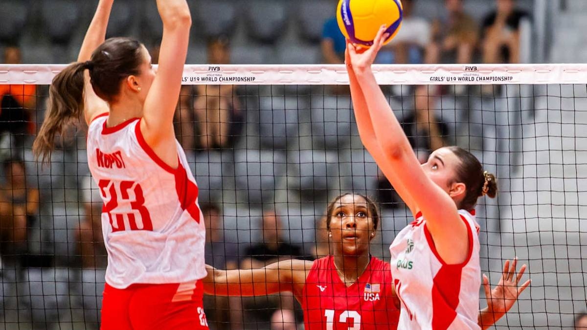 Poolse volleyballers zijn meedogenloos voor de favorieten! Het Amerikaanse team werd in een tiebreak verslagen.