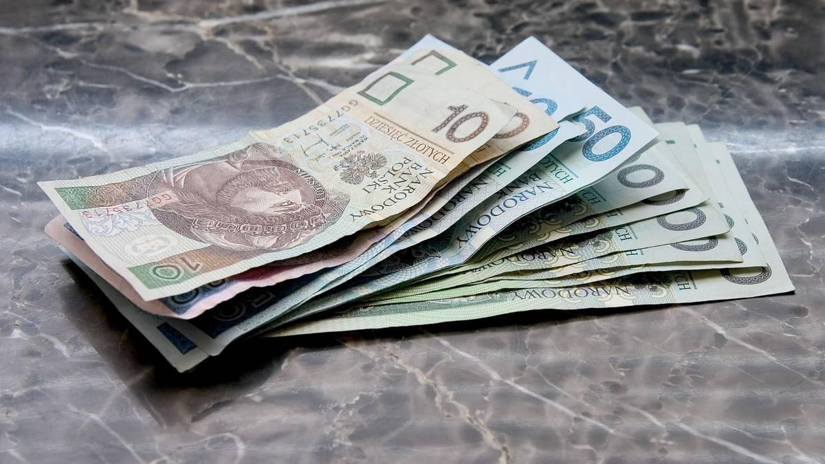 Wyższa emerytura dla pracujących przed 1999 rokiem. Pod pewnymi warunkami