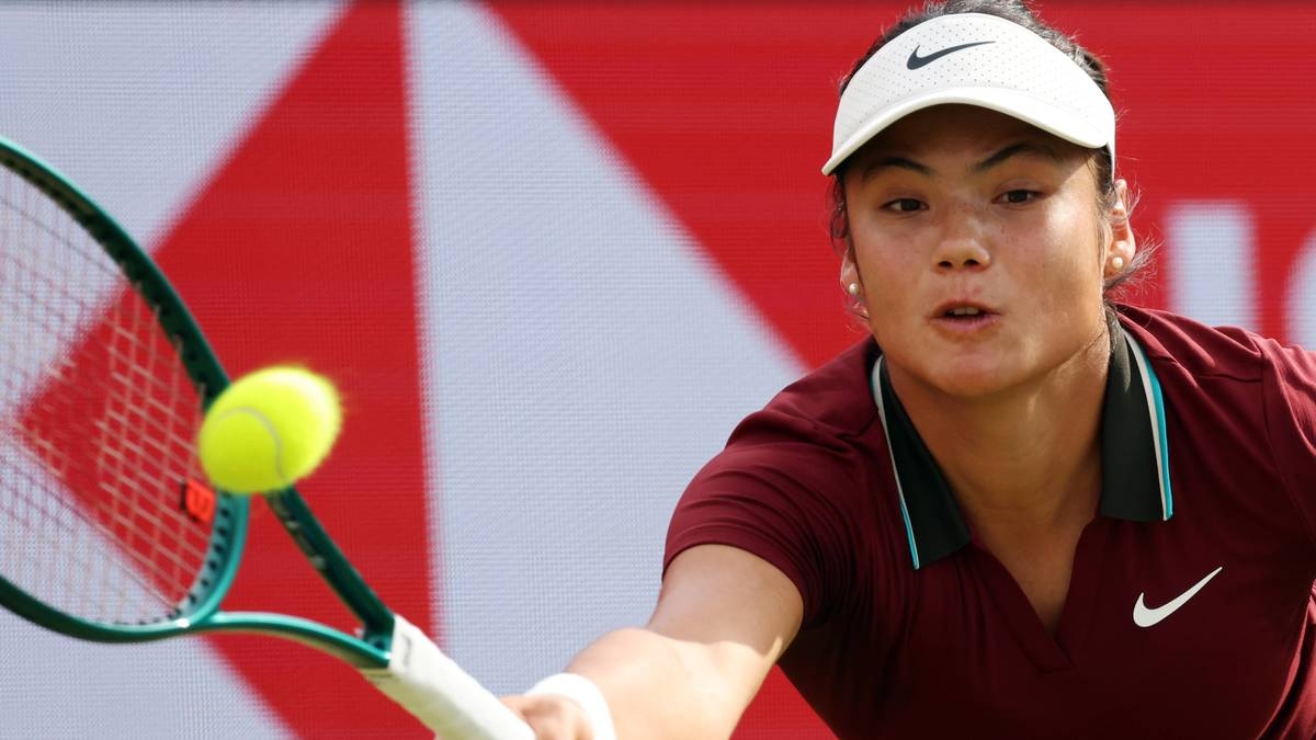 WTA в Истборне: Эмма Радукану - Энн Ли. Прямая трансляция и прямые результаты