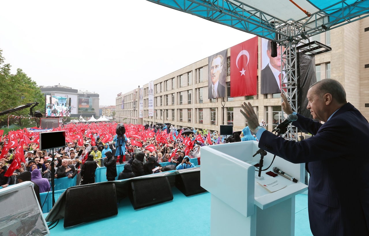 Cumhurbaşkanı Erdoğan "Göktepe 3 kuyusunda 75 milyar metreküplük yeni doğalgaz keşfi yaptık"