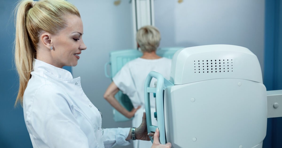 Mammographie: Ab welchem ​​Alter und wie oft sollte man sich untersuchen lassen?