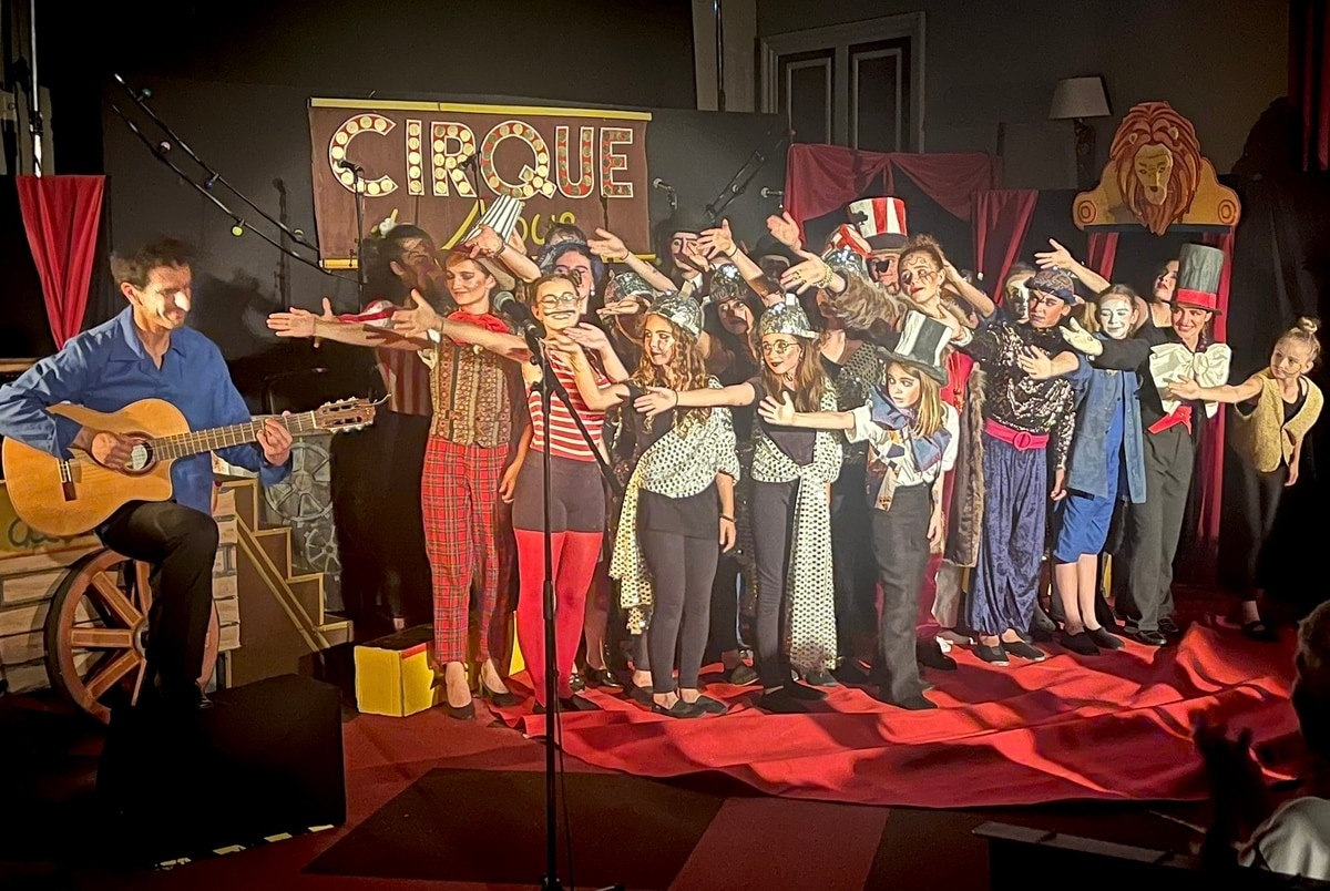 Origamonde: a poetic journey between the circus and the end of the world at the Espace Bouchardon in Chaumont