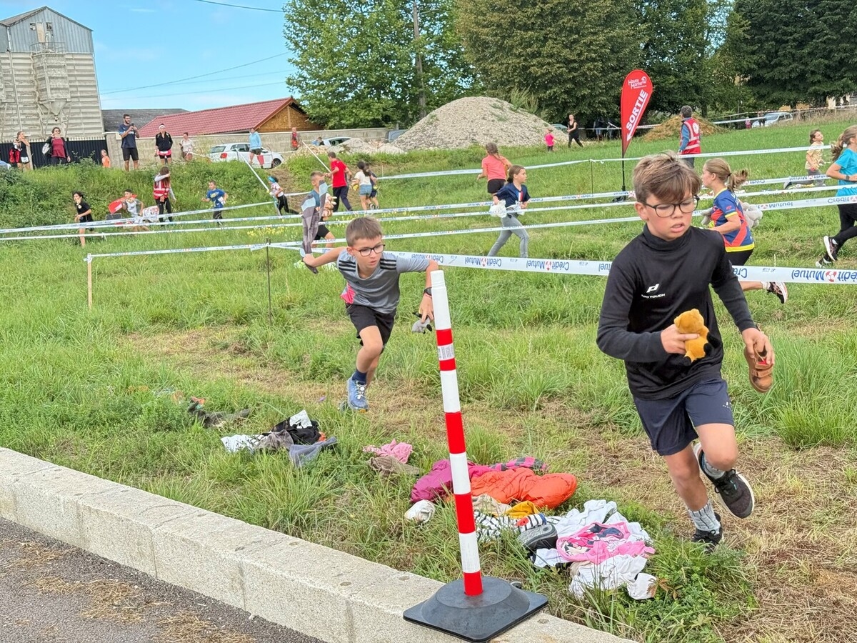 Wspaniała rodzinna atmosfera na szlaku Trail de La Tufière