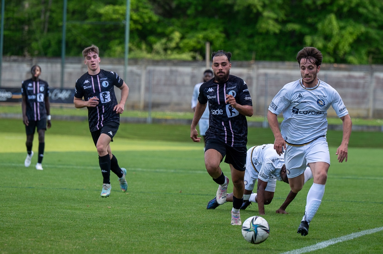 Fútbol: Chaumont abre su mostrador