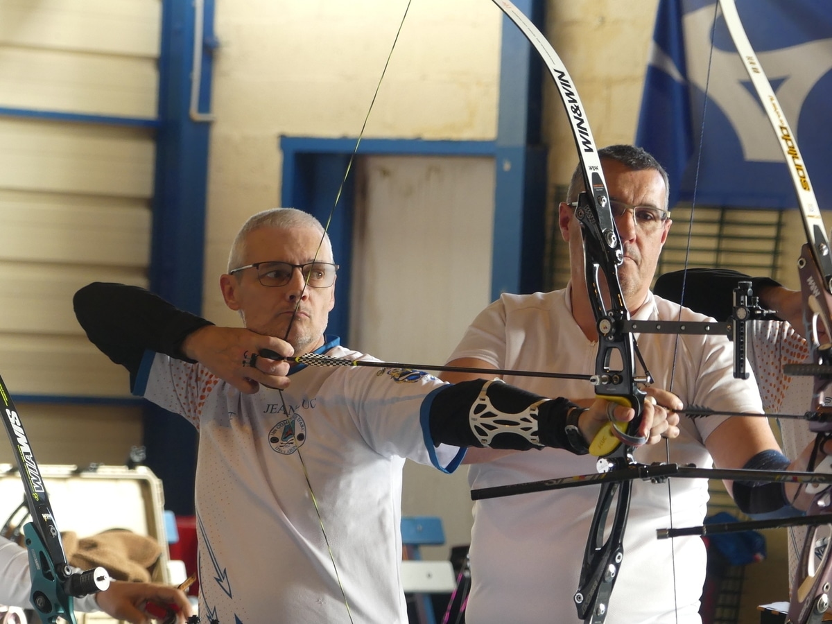 Соревнования в помещении: Экларон завоевал три призовых места