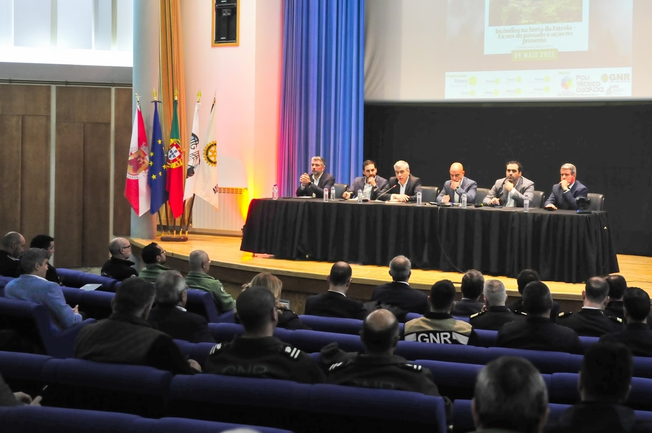 Seminar besprak en analyseerde de effecten van branden in Serra da Estrela