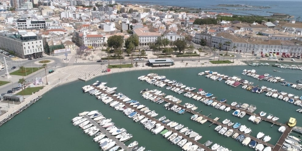 Calçadas e passeios em Faro e Montenegro vão ser reabilitadas