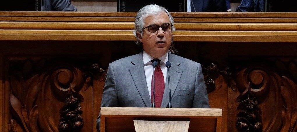 Aguiar-Branco retoma la iniciativa “Parlamento Cerrado” en el Algarve
