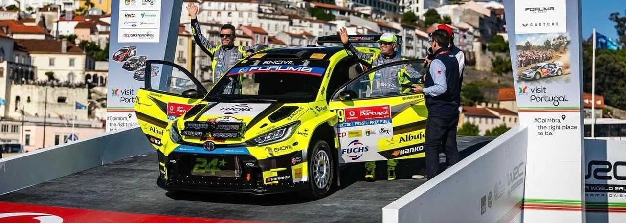 Ricardo Teodósio aus der Algarve unter den Schnellsten am Start der Rallye Portugal