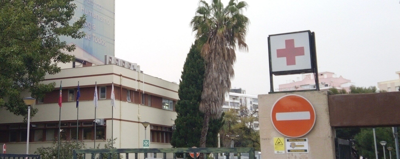 PCP защищает государственную больницу Central do Algarve и отвергает модель ГЧП