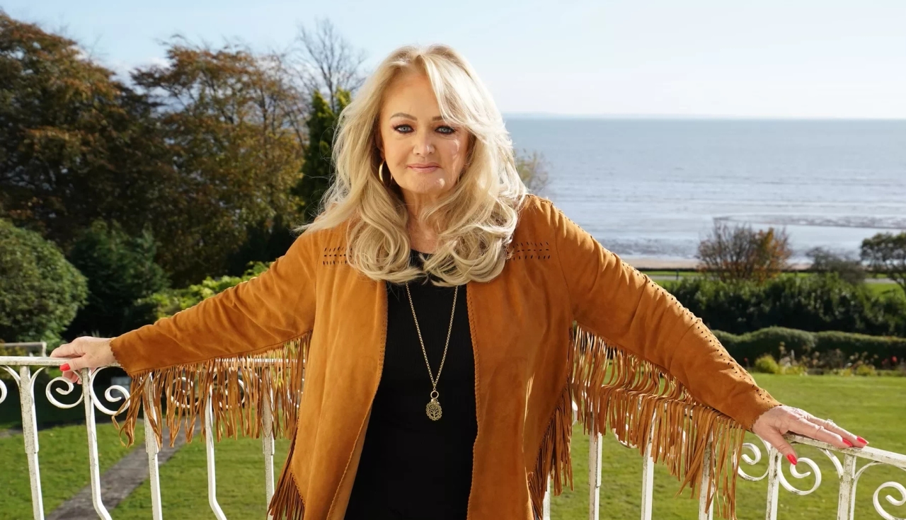 Cantora britânica Bonnie Tyler está internada no Hospital de Faro