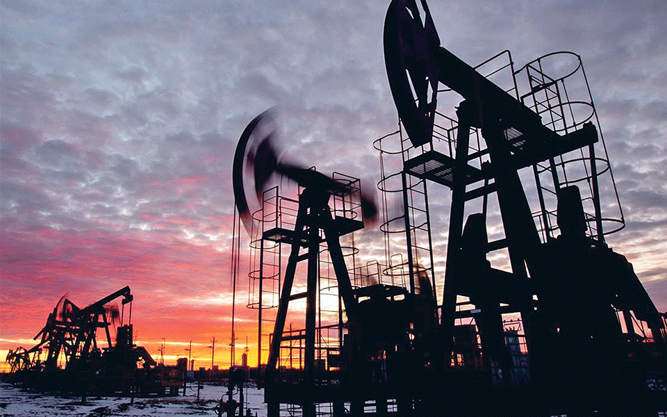 Il petrolio è sulla buona strada per il calo mensile più grande dal 2021