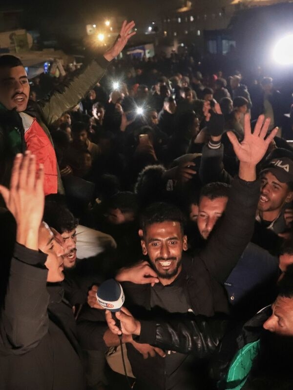 Israel dijo que había atacado un centro de comando y control en el Hospital Europeo de Khan Yunis.