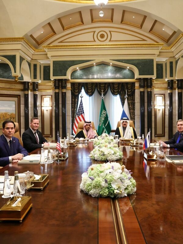 El presidente de Estados Unidos, Trump, está cada vez más enojado con el líder del Kremlin, Putin.