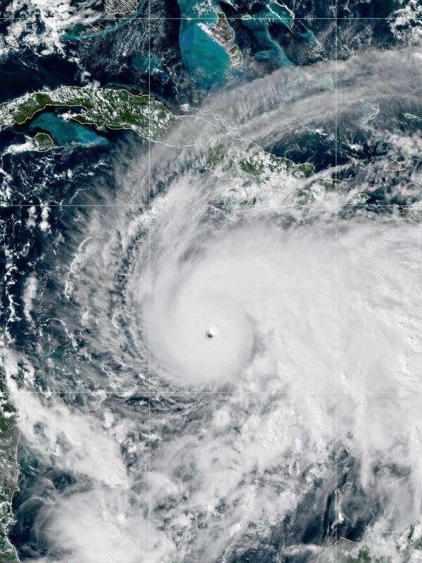 Strong winds, power outages, and forced evacuations: Jamaica prepares for "Melissa."