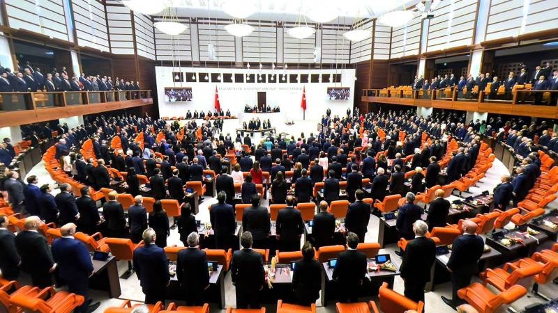 Se ha actualizado el número de miembros de los partidos políticos en Turquía.