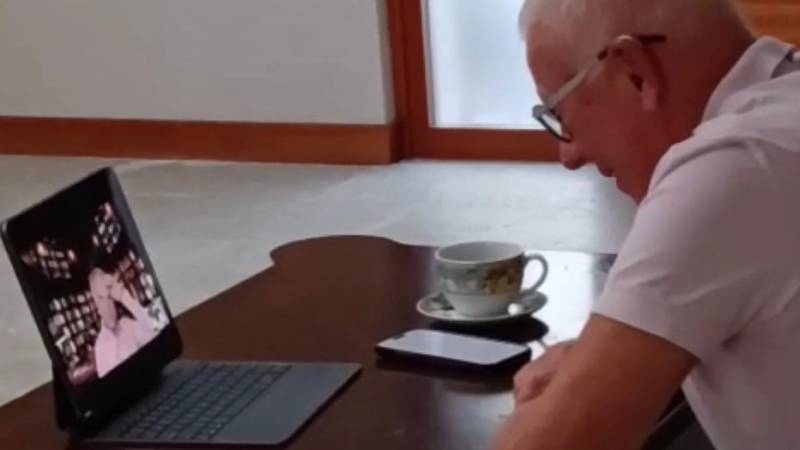 Эртугрул Озкёк: Один день в Teke Tek Media; «Сколько людей читают интервью Дэна Брауна в этой стране?»